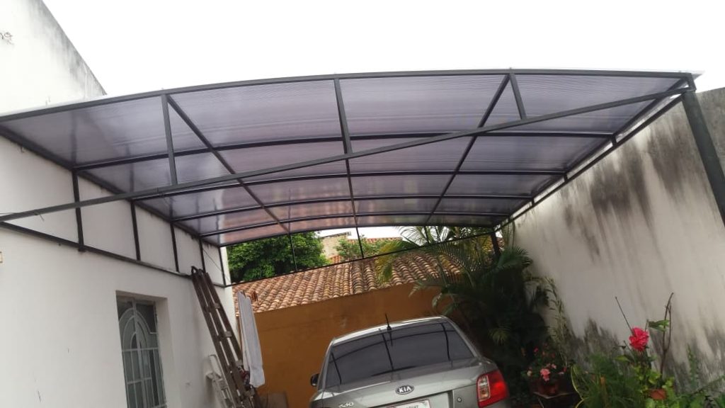 Cambio y Construccion de Techo en Policarbonato en Paraguay por Me Construservis