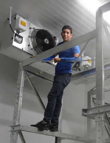 Enrique Martinez de ME ConstruServis